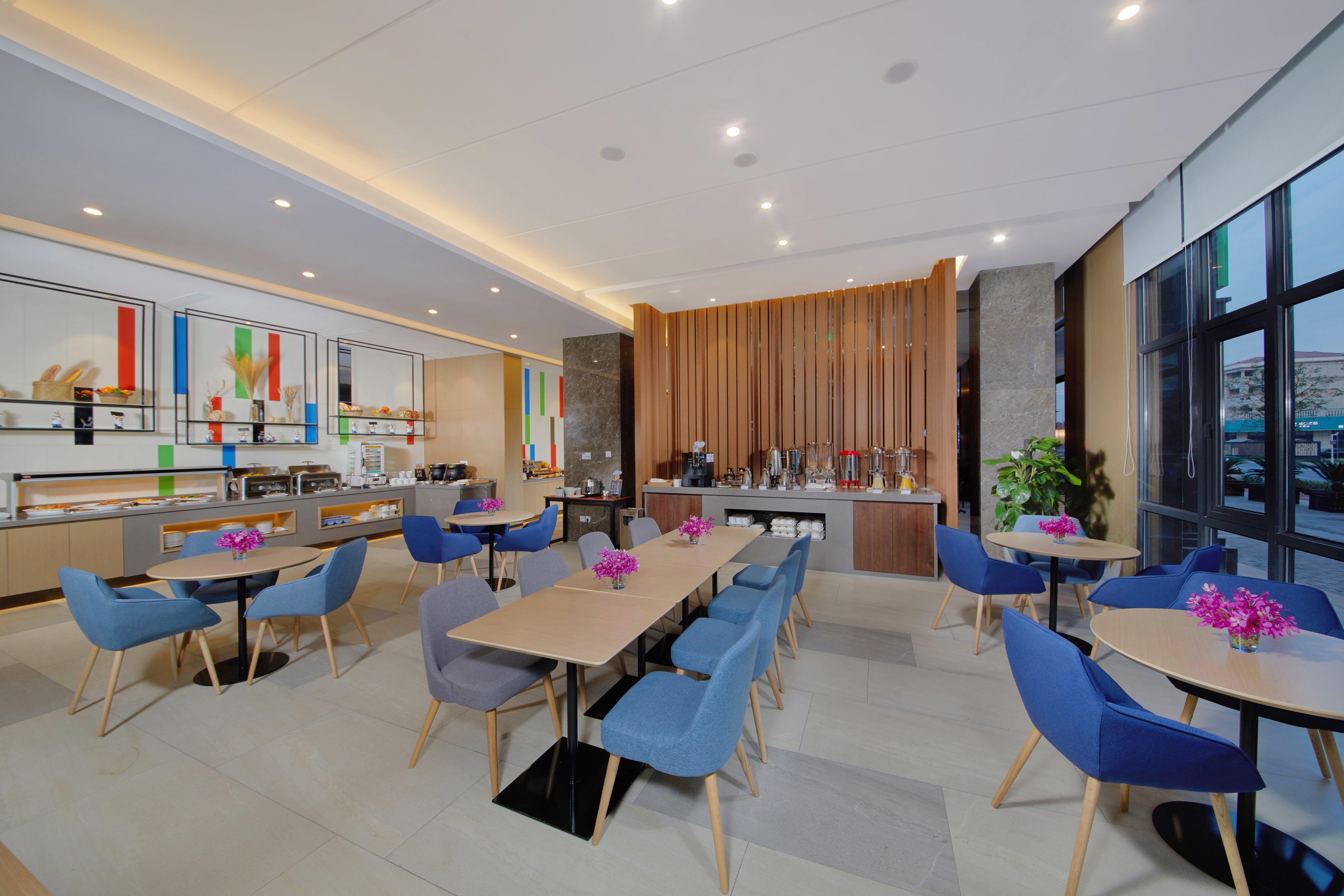 Holiday Inn Express Zhangjiagang East By Ihg Exteriör bild