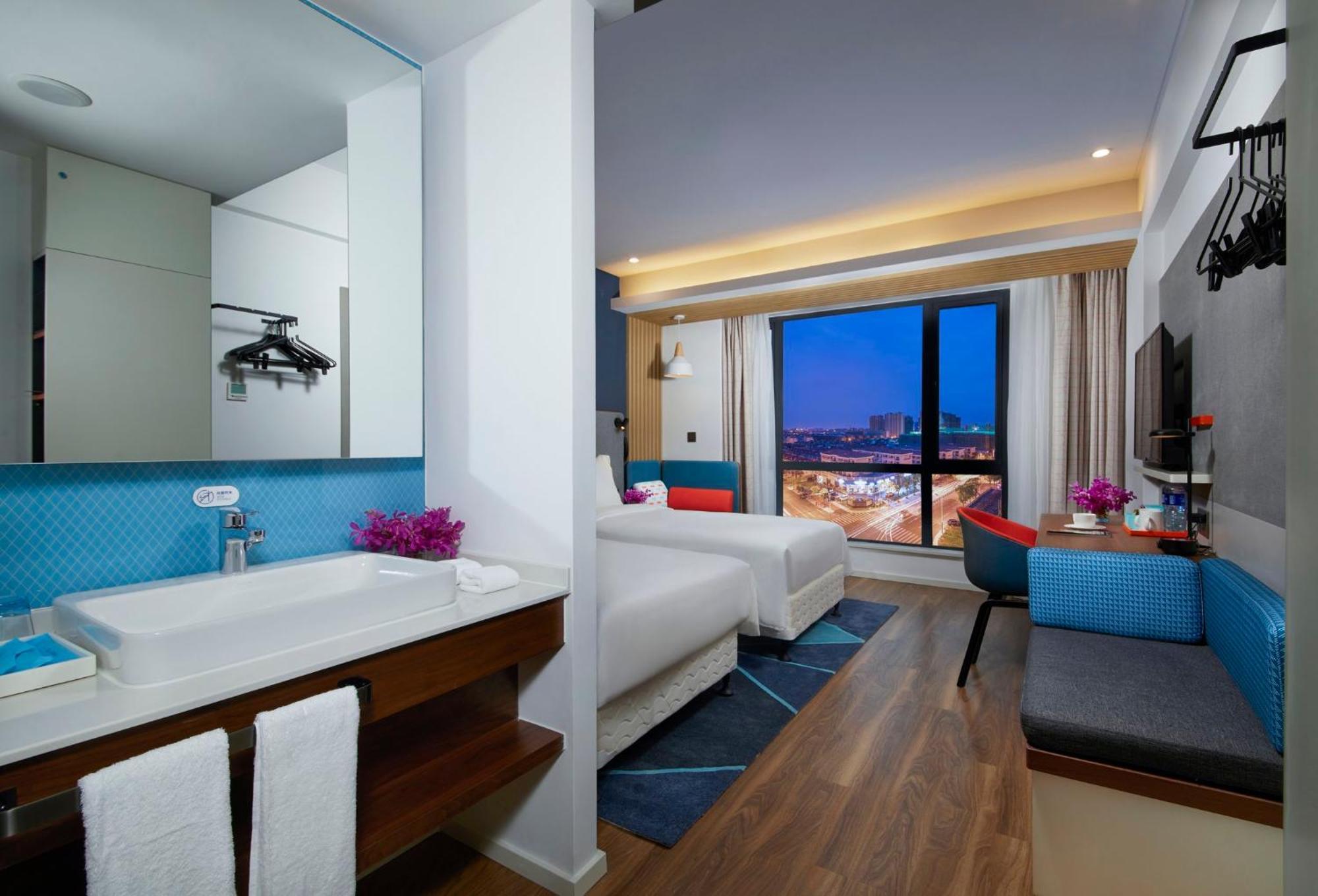 Holiday Inn Express Zhangjiagang East By Ihg Exteriör bild