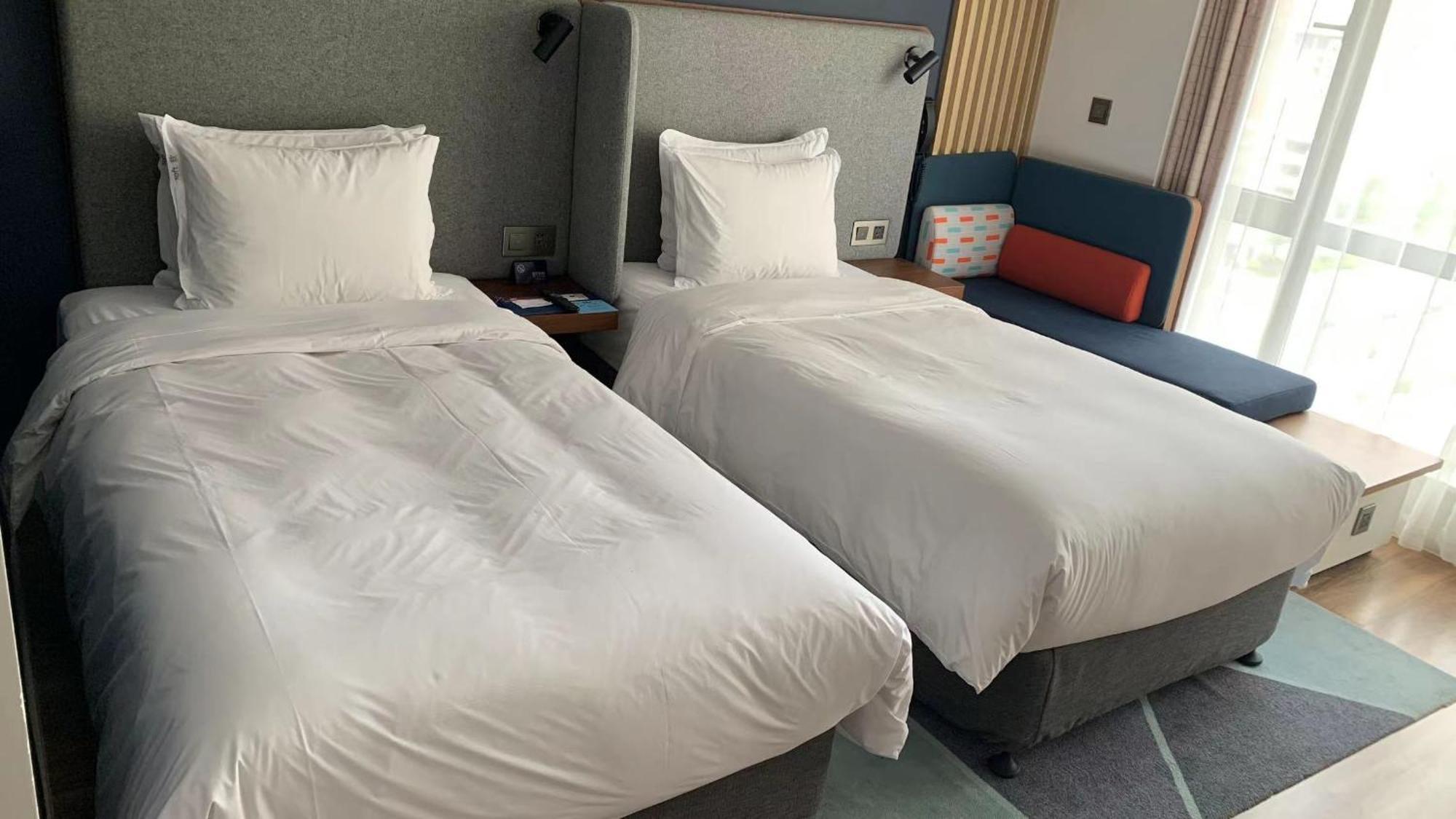 Holiday Inn Express Zhangjiagang East By Ihg Exteriör bild